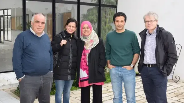 5 people on a photo, among them Doktor Salma Balazadeh and Professor Doktor Mueller-Roeber