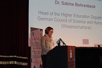 Doktor Sabine Behrenbeck holding a speech