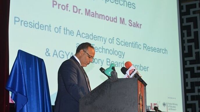 Mahmoud Sakr
